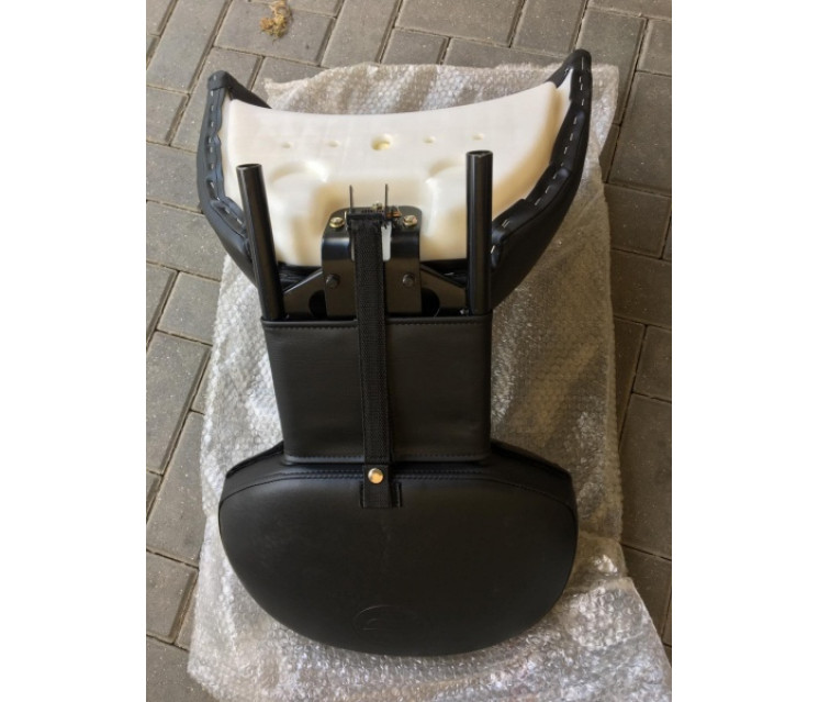 7020-132000 Rear seat & backrest assy CFMOTO X8