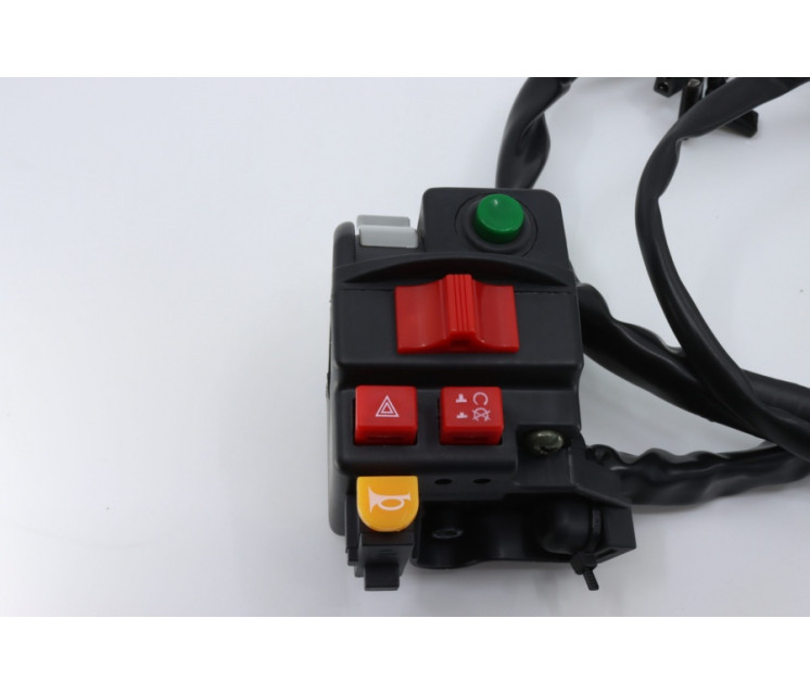 9AWA-160600 HANDLEBAR SWITCH, LH