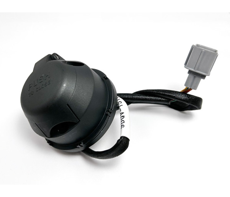 9DQV-151300-3100 POWER SOCKET, TRAILER